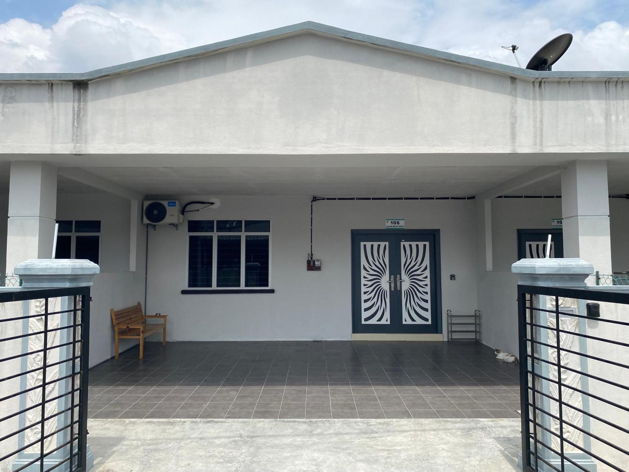 Homestay Cikgu Ahmed Batu Kikir Exteriör bild